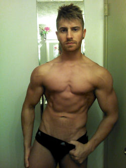 Logan_vaughn_bodybuilding_01